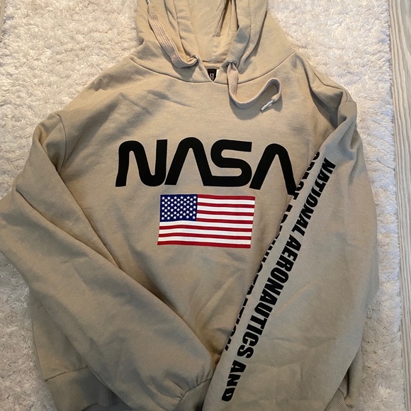tan nasa hoodie